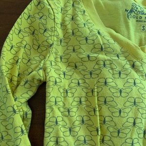 Old navy shirt